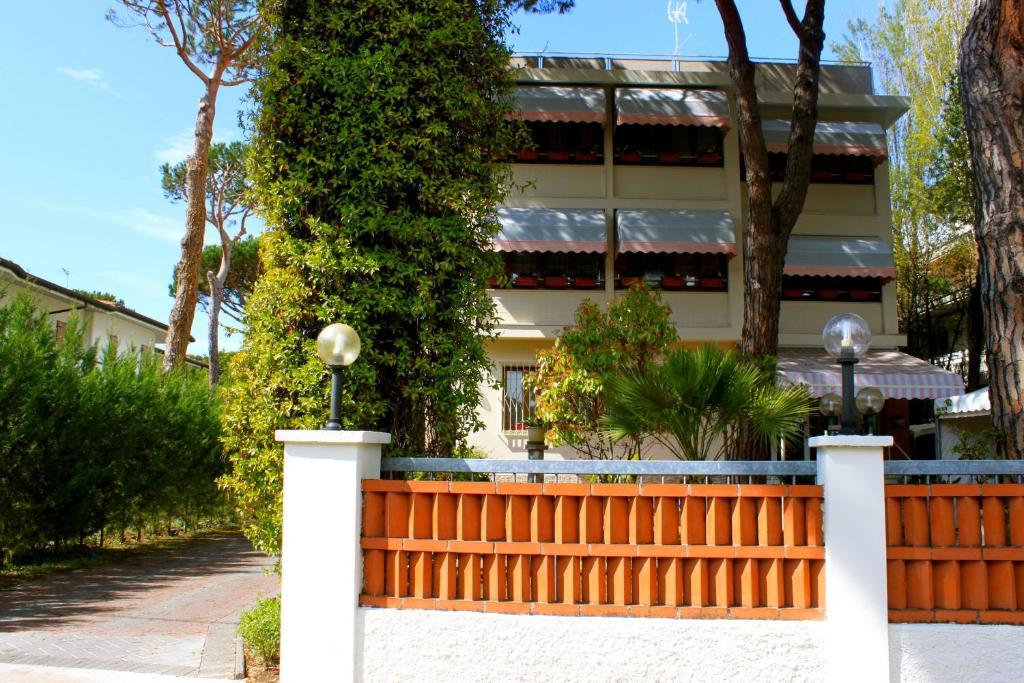 Hotel Manuela Cinquale Exteriér fotografie