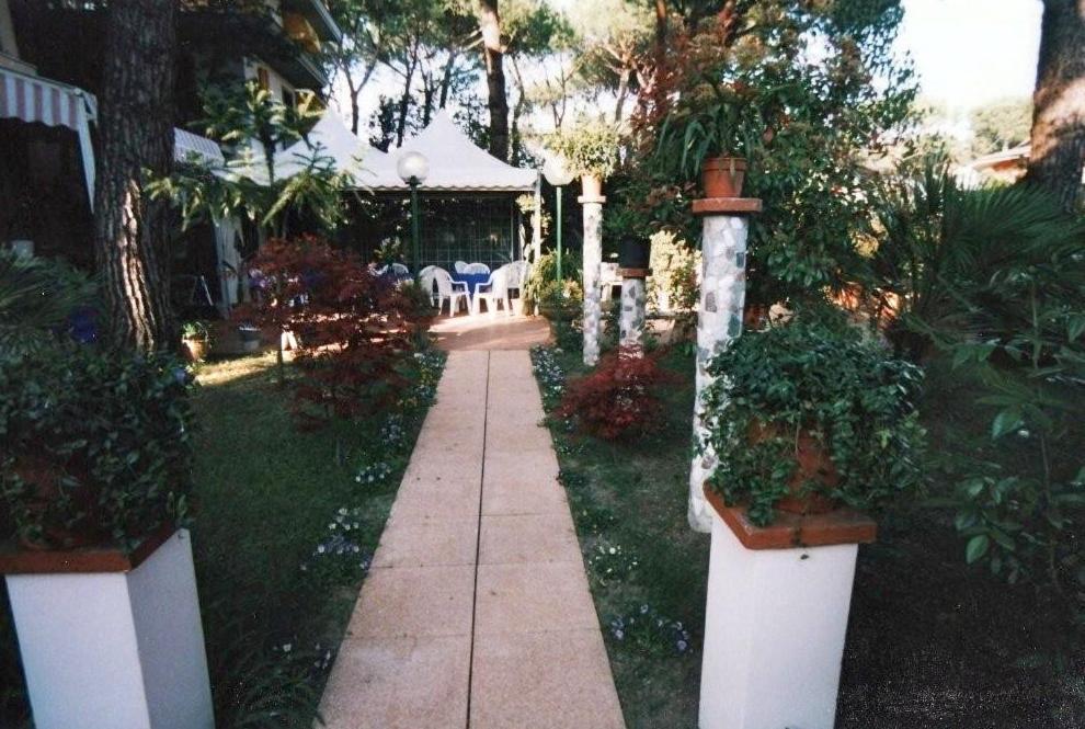 Hotel Manuela Cinquale Exteriér fotografie
