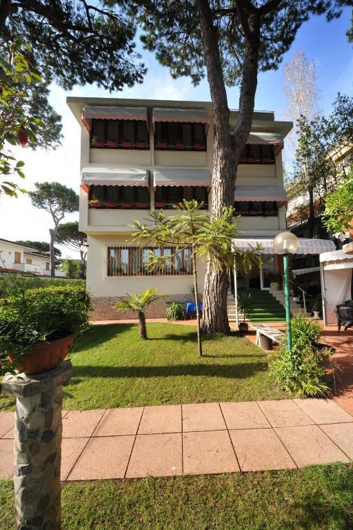 Hotel Manuela Cinquale Exteriér fotografie